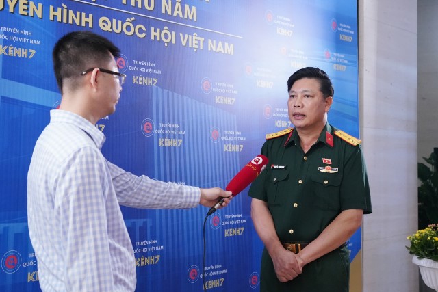 ĐBQH NGUYỄN MINH QUANG: BẢO VỆ CÔNG TRÌNH QUỐC PHÒNG LÀ TRÁCH NHIỆM CỦA TOÀN DÂN